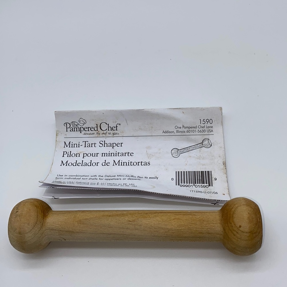 The Pampered Chef Mini-Tart Shaper 6 inch Wooden 1590